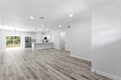 House in Citrus Springs, Florida 4 bedrooms, 170.29 sq.m. № 2222411 - photo 7