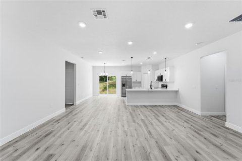 House in Citrus Springs, Florida 4 bedrooms, 170.29 sq.m. № 2222411 - photo 8