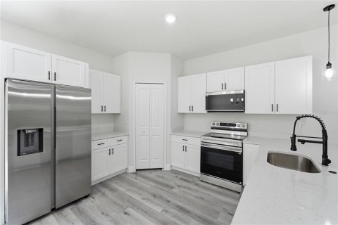 House in Citrus Springs, Florida 4 bedrooms, 170.29 sq.m. № 2222411 - photo 14