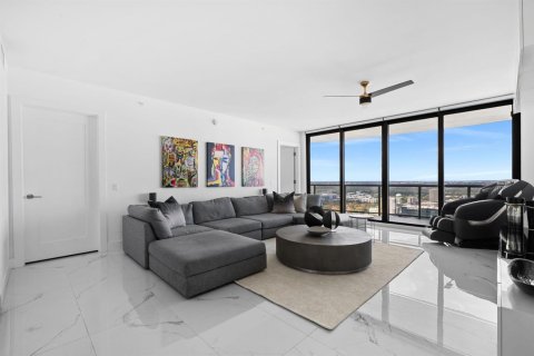 Condo in Fort Lauderdale, Florida, 4 bedrooms № 2082130 - photo 25