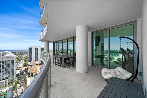Condo in Fort Lauderdale, Florida, 4 bedrooms № 2082130 - photo 17