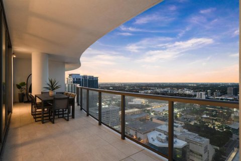 Condo in Fort Lauderdale, Florida, 4 bedrooms № 2082130 - photo 12