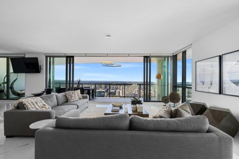 Condo in Fort Lauderdale, Florida, 4 bedrooms № 2082130 - photo 2