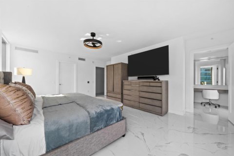 Condo in Fort Lauderdale, Florida, 4 bedrooms № 2082130 - photo 28