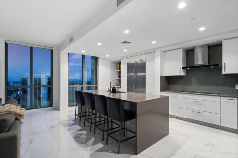 Condo in Fort Lauderdale, Florida, 4 bedrooms № 2082130 - photo 9