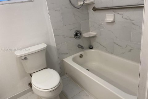 Copropriété à louer à Margate, Floride: 1 chambre, 74.32 m2 № 2084371 - photo 7