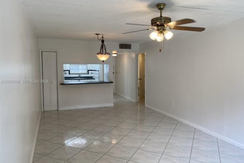 Condo à Margate, Floride, 1 chambre  № 2084371
