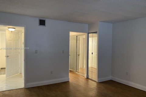 Copropriété à louer à Margate, Floride: 1 chambre, 74.32 m2 № 2084371 - photo 5