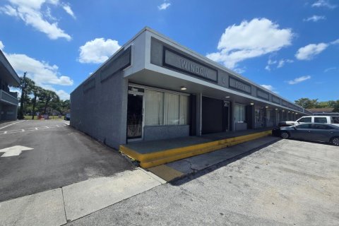 Immobilier commercial à Sunrise, Floride № 2250537