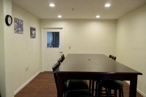 Immobilier commercial à louer à Groveland, Floride № 1906917 - photo 7