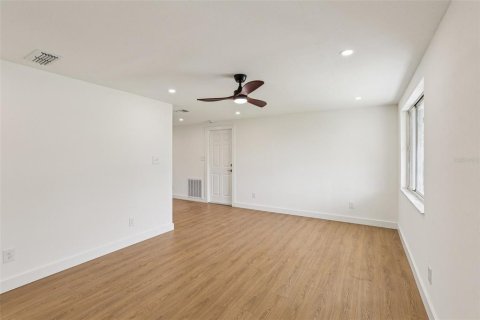 Casa en venta en Port Richey, Florida, 3 dormitorios, 108.51 m2 № 1914354 - foto 28