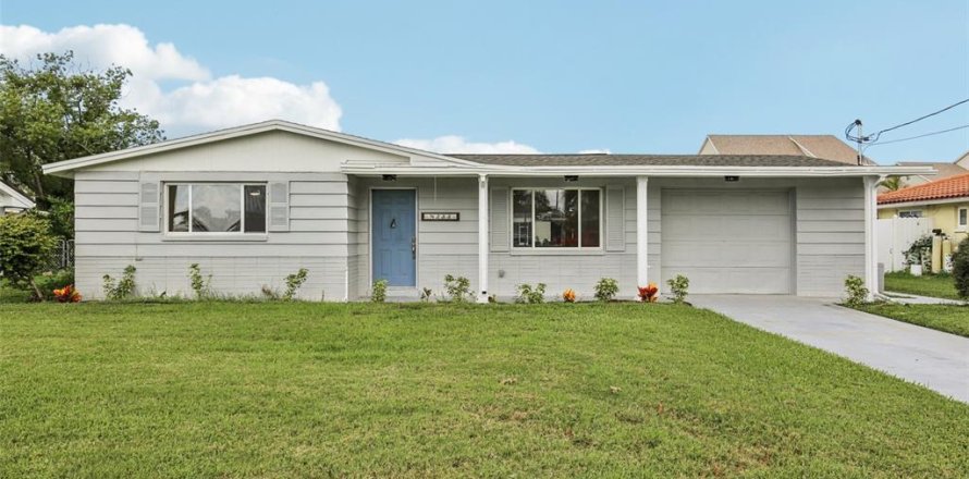 Casa en Port Richey, Florida 3 dormitorios, 108.51 m2 № 1914354