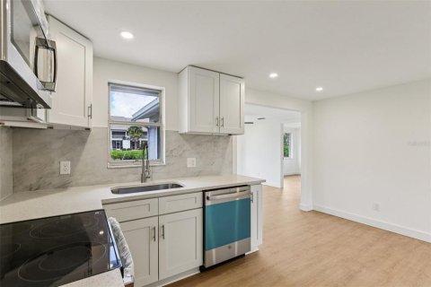 Casa en venta en Port Richey, Florida, 3 dormitorios, 108.51 m2 № 1914354 - foto 19