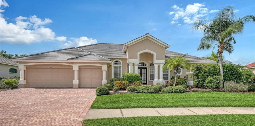 House in Osprey, Florida 3 bedrooms, 248.79 sq.m. № 2393453