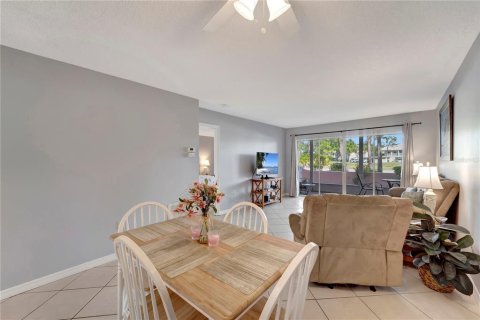 Condominio en alquiler en Venice, Florida, 2 dormitorios, 90.58 m2 № 1557308 - foto 4