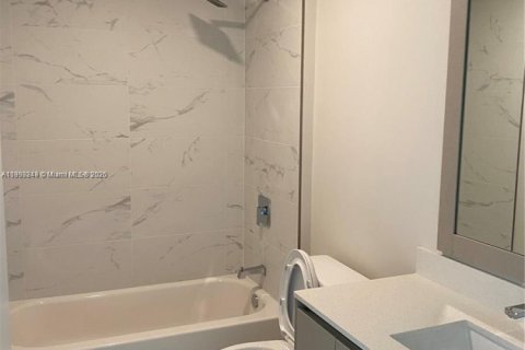 Купить кондоминиум в Майами, Флорида 3 спальни, 121.61м2, № 1945474 - фото 10