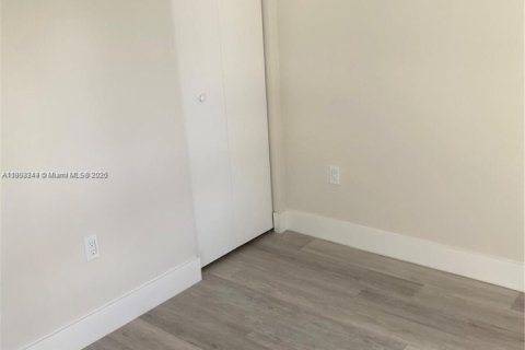 Купить кондоминиум в Майами, Флорида 3 спальни, 121.61м2, № 1945474 - фото 13