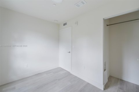 Купить кондоминиум в Майами, Флорида 3 спальни, 121.61м2, № 1945474 - фото 22