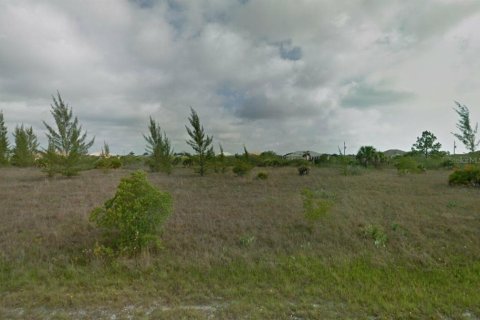 Terreno en venta en Port Charlotte, Florida № 1534561 - foto 1
