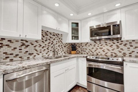 Condo in Boca Raton, Florida, 2 bedrooms № 2181714 - photo 20