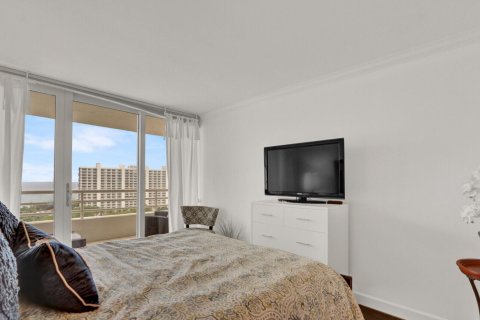 Condo in Boca Raton, Florida, 2 bedrooms № 2181714 - photo 28