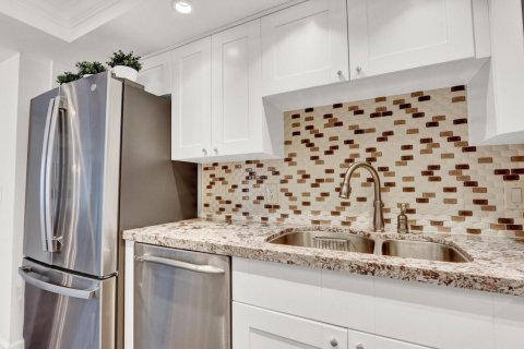 Condo in Boca Raton, Florida, 2 bedrooms № 2181714 - photo 21