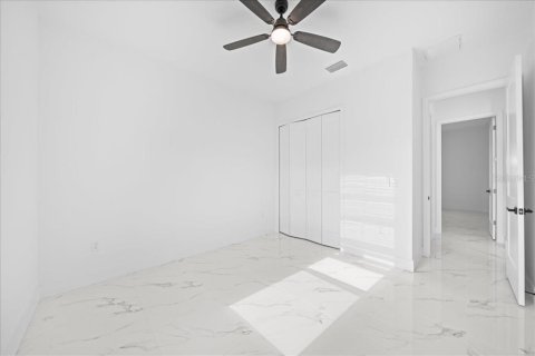 Casa en venta en Cape Coral, Florida, 4 dormitorios, 171.13 m2 № 2093500 - foto 22