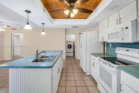 Casa en venta en Delray Beach, Florida, 4 dormitorios, 169.36 m2 № 1974267 - foto 5