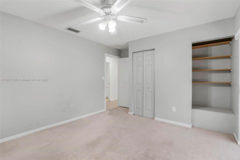 Casa en venta en Delray Beach, Florida, 4 dormitorios, 169.36 m2 № 1974267 - foto 11