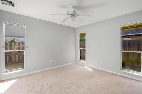 Casa en venta en Delray Beach, Florida, 4 dormitorios, 169.36 m2 № 1974267 - foto 13