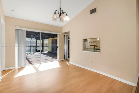 Casa en venta en Delray Beach, Florida, 4 dormitorios, 169.36 m2 № 1974267 - foto 8