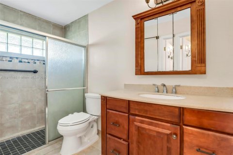 Casa en venta en Delray Beach, Florida, 4 dormitorios, 169.36 m2 № 1974267 - foto 16