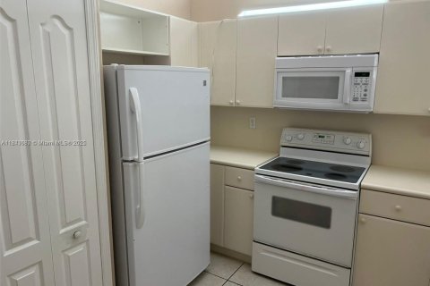 Condo in Homestead, Florida, 3 bedrooms  № 1830433 - photo 2
