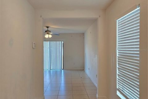 Casa en venta en Brooksville, Florida, 4 dormitorios, 169.55 m2 № 1353665 - foto 9