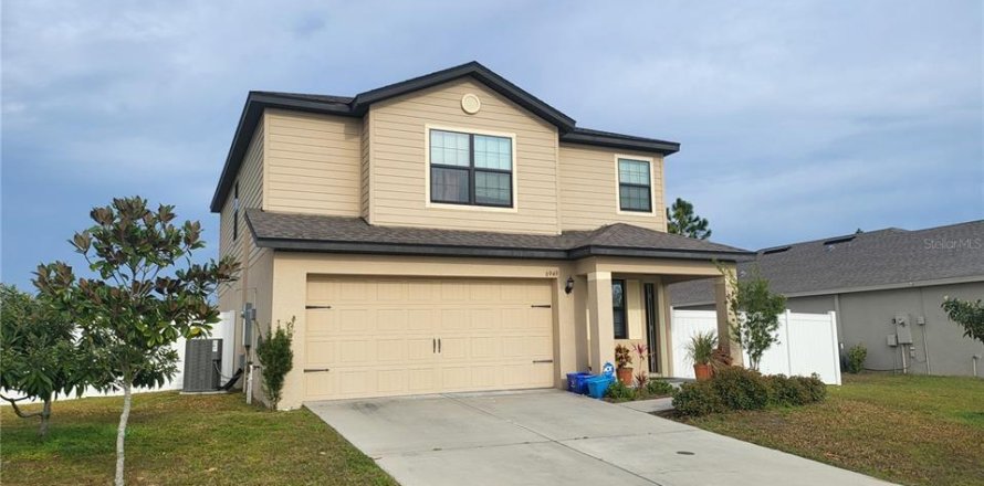 Casa en Brooksville, Florida 4 dormitorios, 169.55 m2 № 1353665