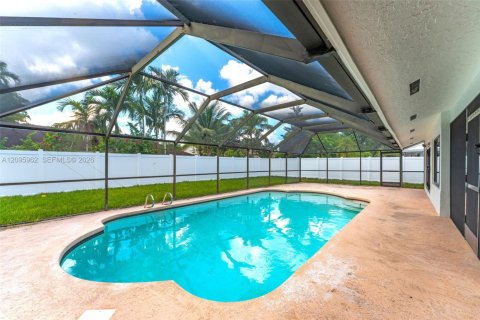 Villa ou maison à louer à Miami, Floride: 4 chambres, 173.63 m2 № 2385092 - photo 20