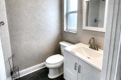 Casa en venta en Tampa, Florida, 4 dormitorios, 157.28 m2 № 2324966 - foto 5