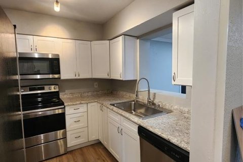 Casa en venta en Tampa, Florida, 4 dormitorios, 157.28 m2 № 2324966 - foto 13