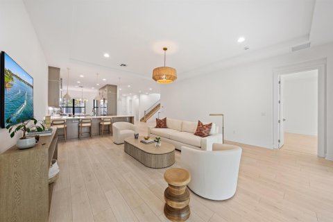 Casa en alquiler en Palm Beach Gardens, Florida, 3 dormitorios, 293.76 m2 № 2087934 - foto 11