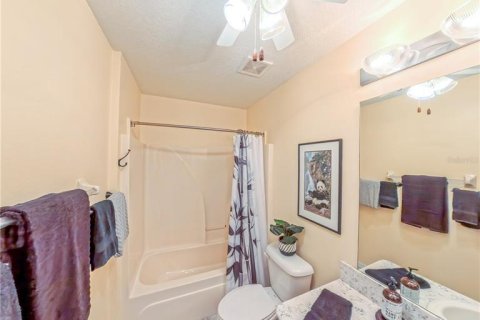 House in Ocala, Florida 3 bedrooms, 180.69 sq.m. № 1848516 - photo 18