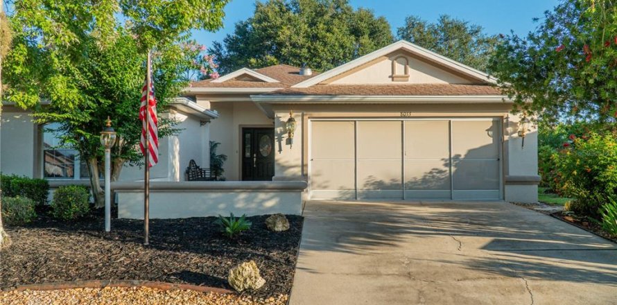 House in Ocala, Florida 3 bedrooms, 180.69 sq.m. № 1848516