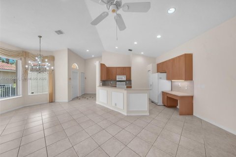 Villa ou maison à vendre à West Palm Beach, Floride: 2 chambres, 146.97 m2 № 2385543 - photo 14