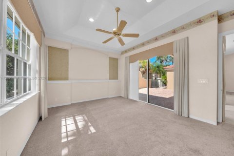 Villa ou maison à vendre à West Palm Beach, Floride: 2 chambres, 146.97 m2 № 2385543 - photo 23