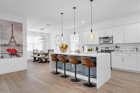 Купить виллу или дом в Хомстед, Флорида 4 спальни, 241.82м2, № 1968233 - фото 3