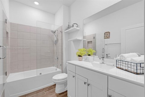 Купить виллу или дом в Хомстед, Флорида 4 спальни, 241.82м2, № 1968233 - фото 13