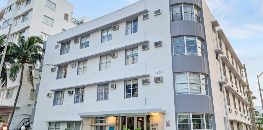 Appartement à Miami Beach, Floride 1 chambre, 41.25 m2 № 1870047