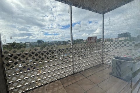 Copropriété à louer à Lauderdale Lakes, Floride: 3 chambres, 102.19 m2 № 2186969 - photo 5