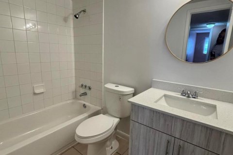 Copropriété à louer à Lauderdale Lakes, Floride: 3 chambres, 102.19 m2 № 2186969 - photo 4