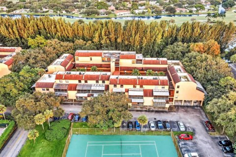 Condominio en alquiler en Plantation, Florida, 2 dormitorios, 104.98 m2 № 2010667 - foto 3