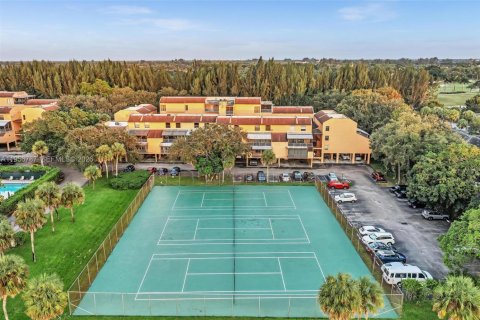 Condominio en alquiler en Plantation, Florida, 2 dormitorios, 104.98 m2 № 2010667 - foto 2